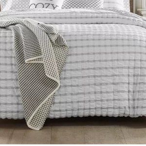 CHARTER CLUB COMFORTER SET
